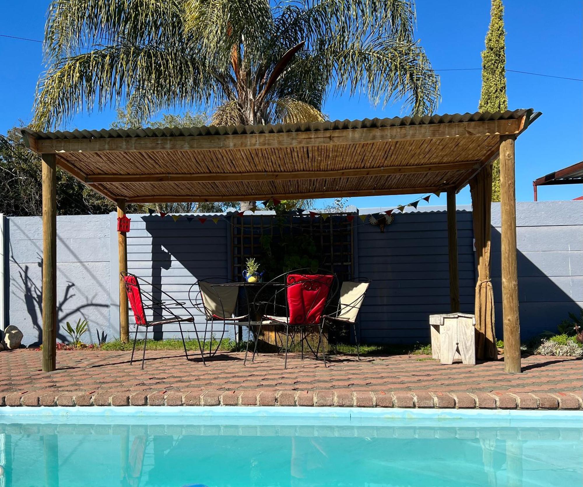 Tuinhuis Oudtshoorn Bagian luar foto